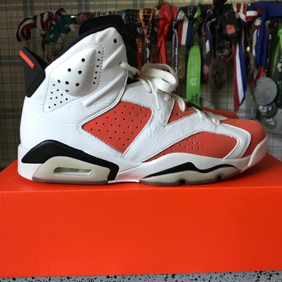 Jordan 6 Gatorade “Like Mike” Size 9.5 - Picture 2 of 8